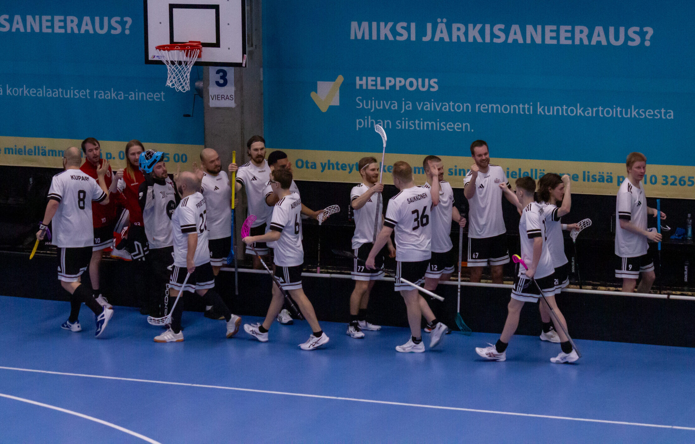 Raportti: Edustusjoukkue jatkoi vahvoja otteitaan nelosdivarissa